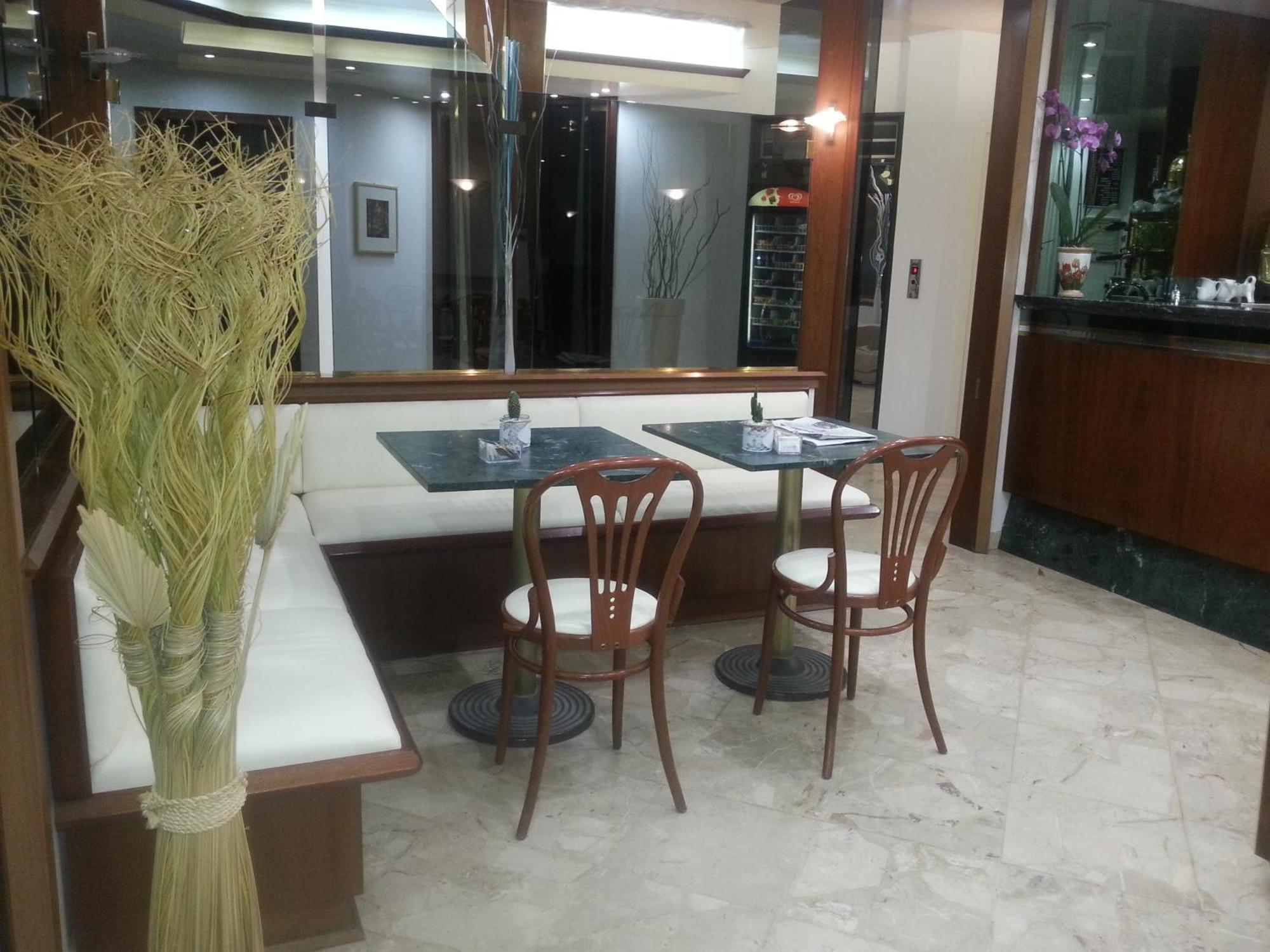 Hotel Europeo Сотомарина Екстериор снимка